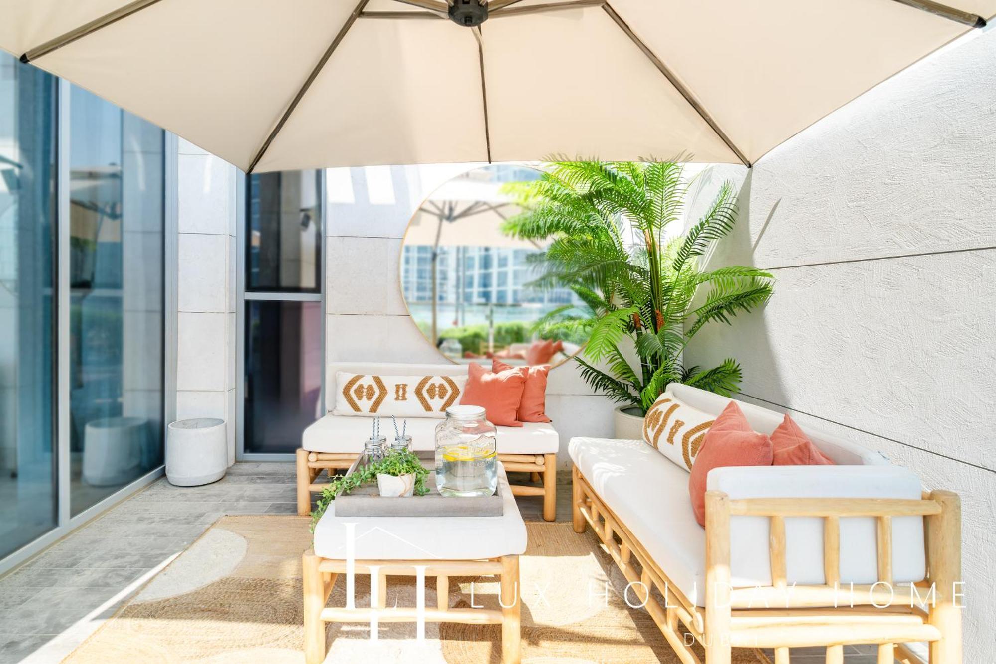 Apartment Lux The District One Lagoon View