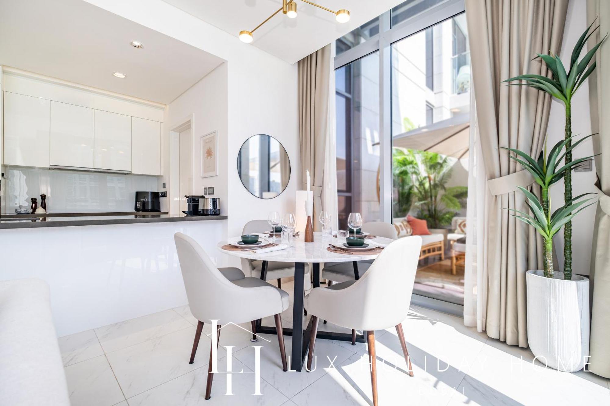 Lux The District One Lagoon View *