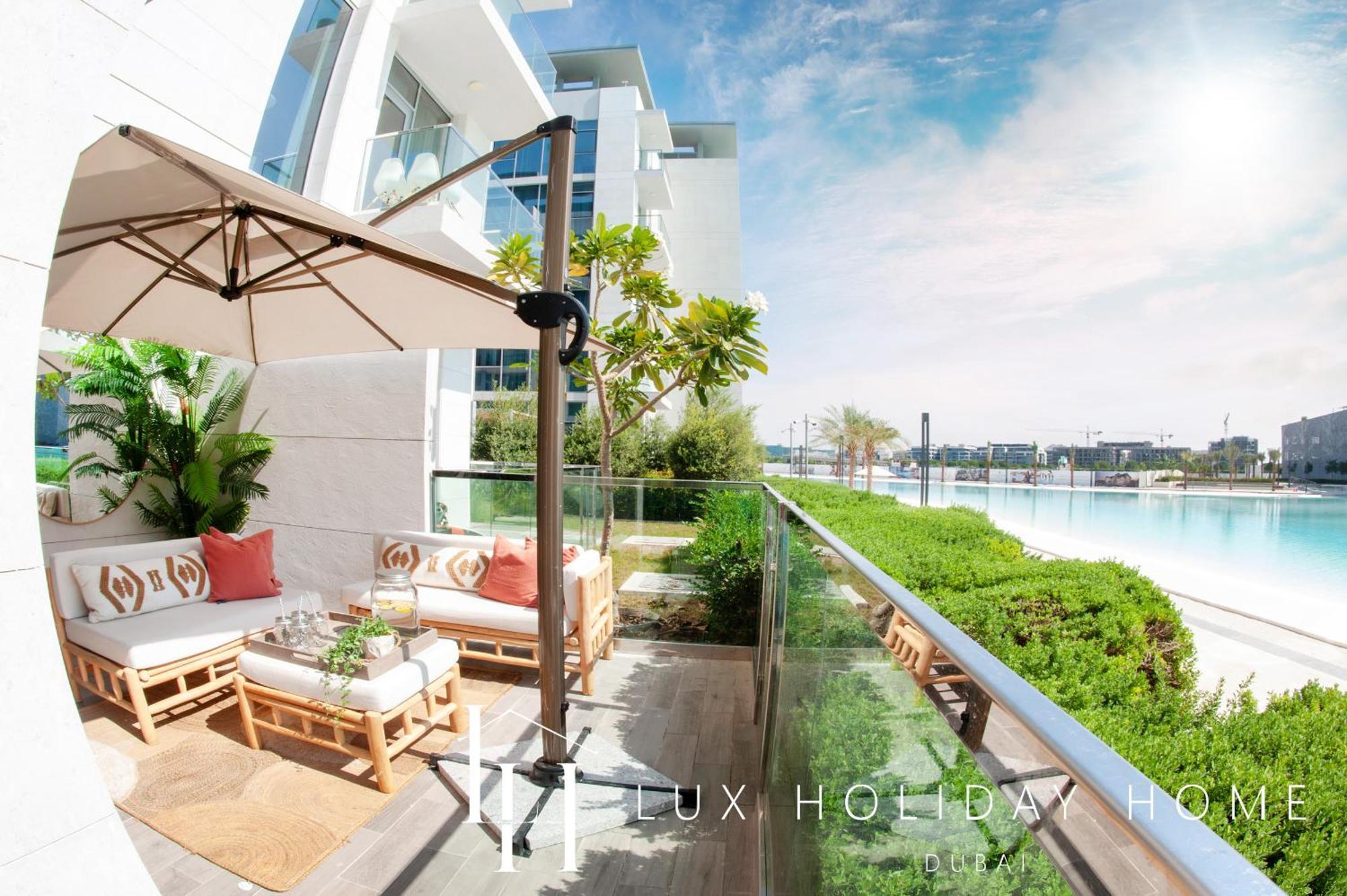 Apartment Lux The District One Lagoon View Dubai