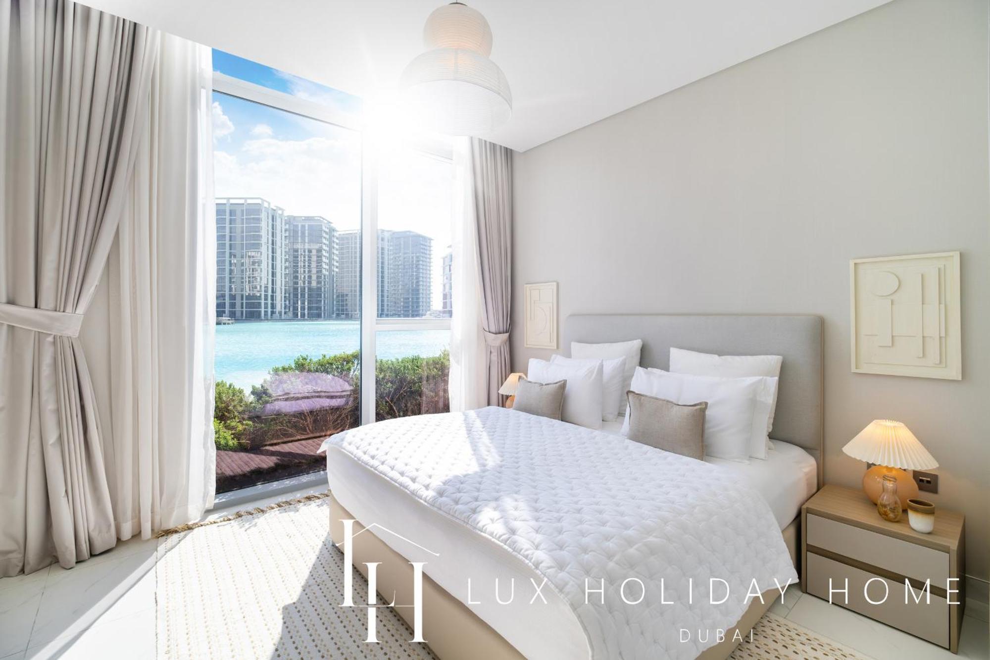 Lux The District One Lagoon View * Dubai
